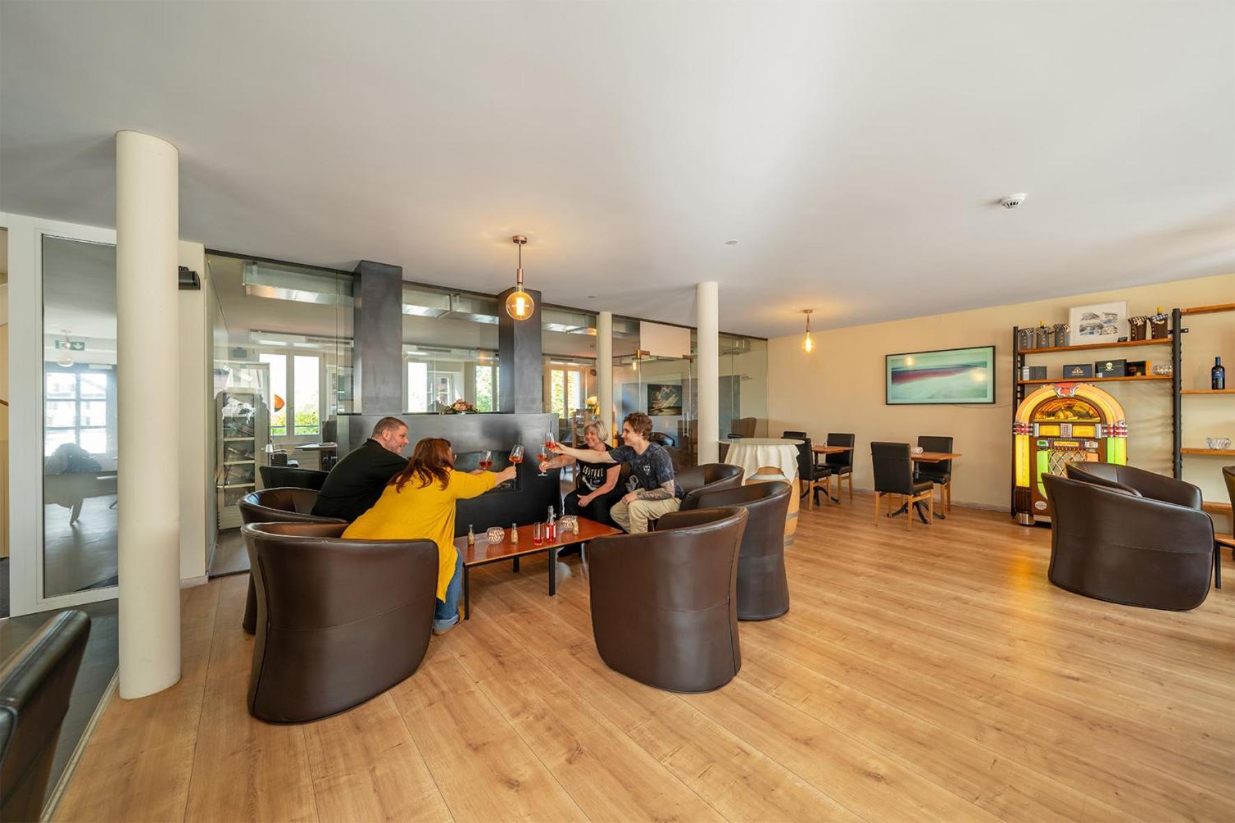 Aparthotel Baeren Seengen Екстериор снимка